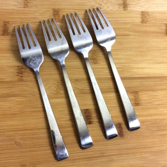 Wallace Julienne 4 Salad Forks 18/10 Stainless Steel Flatware Replacement Set - Picture 2 of 4